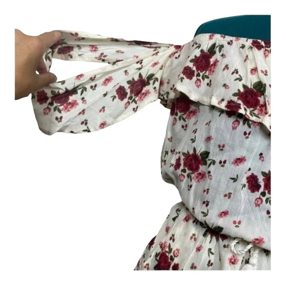 Poof! Off the Shoulder Flower Romper NWT - Picture 2 of 5